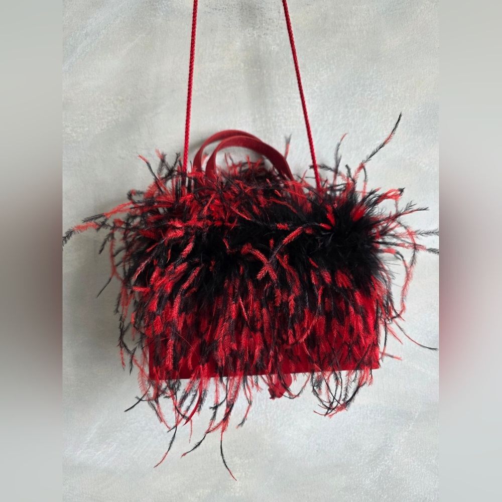 Vtg Red and Black Ostrich Feather Trimmed Satin Crossbody Shoulder Bag Glam 8x5 - Picture 2 of 14